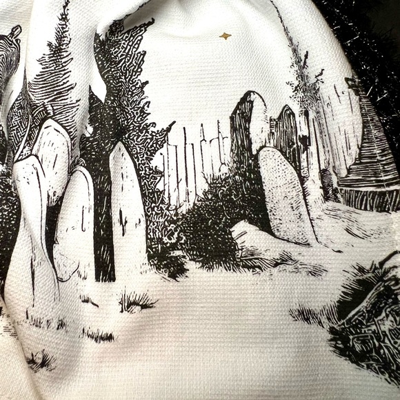 2 Halloween Haunted Graveyard Kitchen Towels Metallic Gold Moon Black Tombstones - Picture 9 of 10